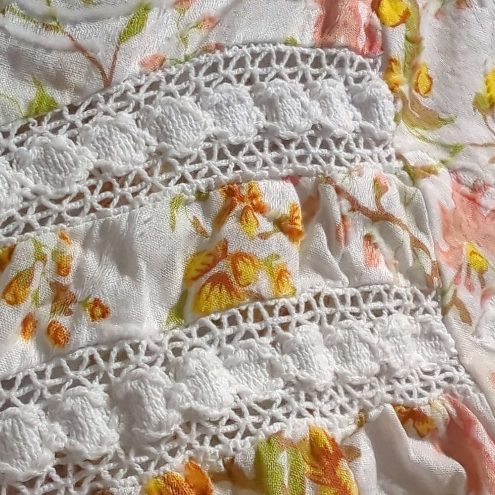 Hester & Orchard Harmony Lace Peasant Blouse W/Ruched Button Front & 3/4 Sleeves - Picture 4 of 16